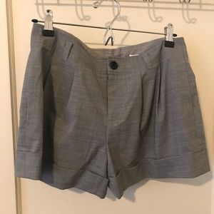 NWOT, Club Monaco, grey shorts, size 4